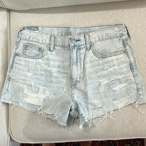 American Eagle High Rise Festival Midi Short - Light Wash, distressed